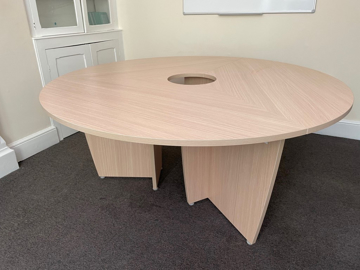 Picture of MT 1 - Meeting Table