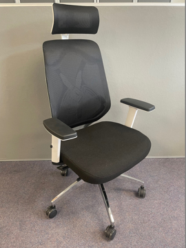 Picture of OC 11 – Maldini Operators Chair