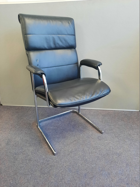 Picture of MC 1 – Boss Design Delphi Meeting Chair