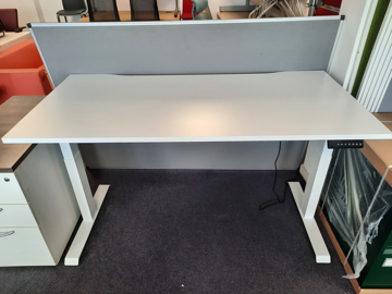 Picture of SD 1 – Height Adjustable Straight Desk