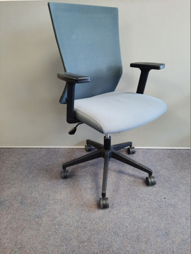 Picture of OC 11 – Operators Chair