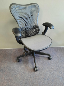 Picture of Herman Miller Mirra Operators Chair