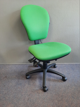 Picture of OC 11 – Operators Chair