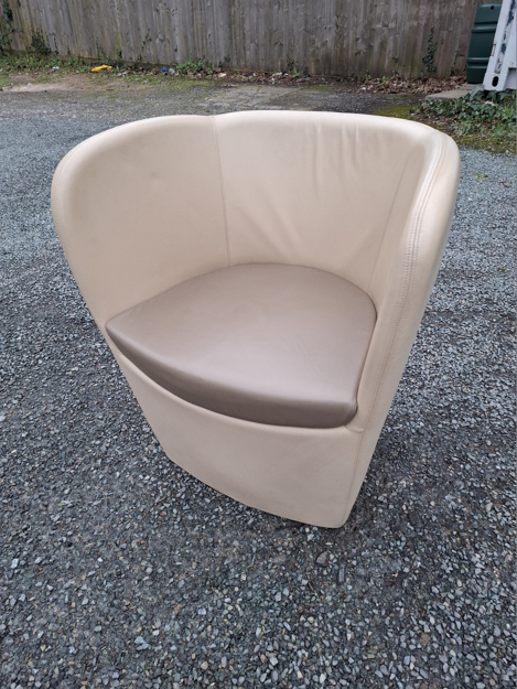 Picture of Boss Design Leather Tub Chair