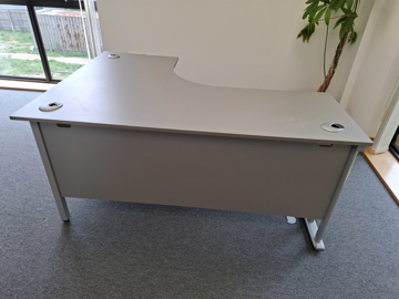 Picture of CD 3 – 1600mm Curved Desk