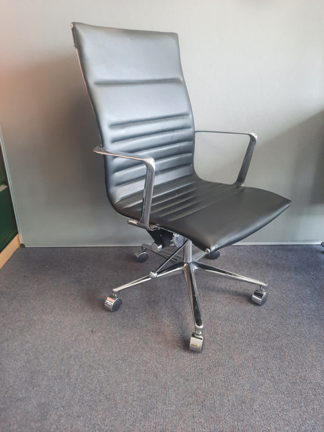 Picture of OC 15 – Eames Style Operators Chair