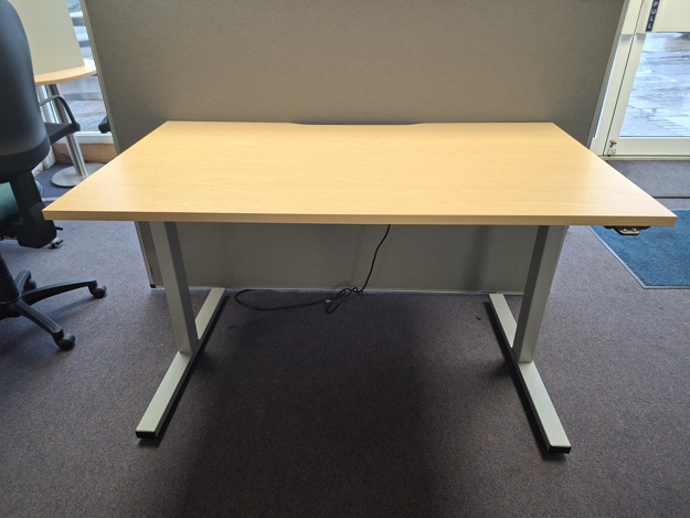 Picture of HSD 9 – 1400mm Height Adjustable Straight Desk