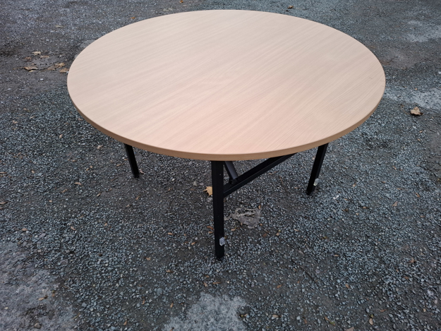 Picture of MT 2 - 1200mm Folding leg Table