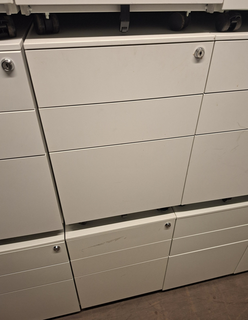 Picture of PED 5 – Mobile Pedestal