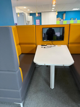 Picture of Ocee Design HenRay 4 Person Meeting Booth